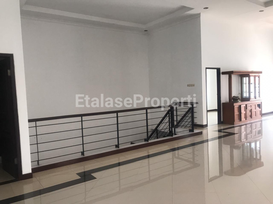 Foto properti Dijual Rumah Siap Huni WAGE, Sidoarjo  Lokasi Ramai, Strategis, Dekat Bandara, Terminal, Pasar / Pusat Bisnis, Sekolah, Rumah Sakit, Dll 4