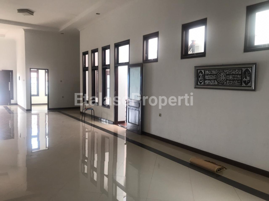Foto properti Dijual Rumah Siap Huni WAGE, Sidoarjo  Lokasi Ramai, Strategis, Dekat Bandara, Terminal, Pasar / Pusat Bisnis, Sekolah, Rumah Sakit, Dll 6