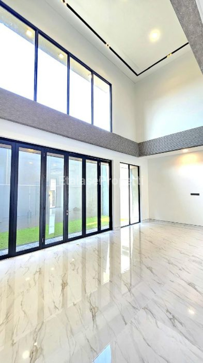 Foto properti *Dijual Rumah Baru Gress Kertajaya Indah Timur* 3