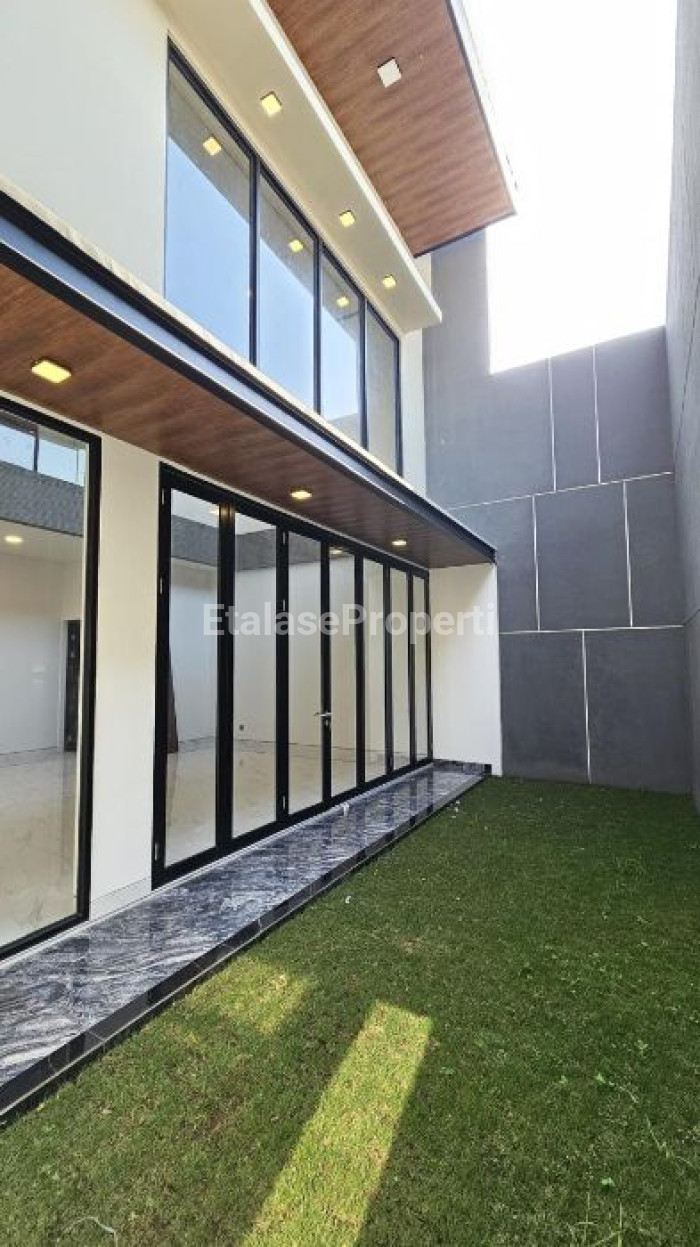 Foto properti *Dijual Rumah Baru Gress Kertajaya Indah Timur* 5