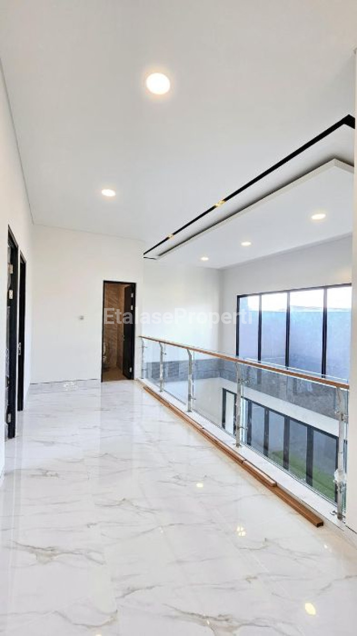 Foto properti *Dijual Rumah Baru Gress Kertajaya Indah Timur* 9