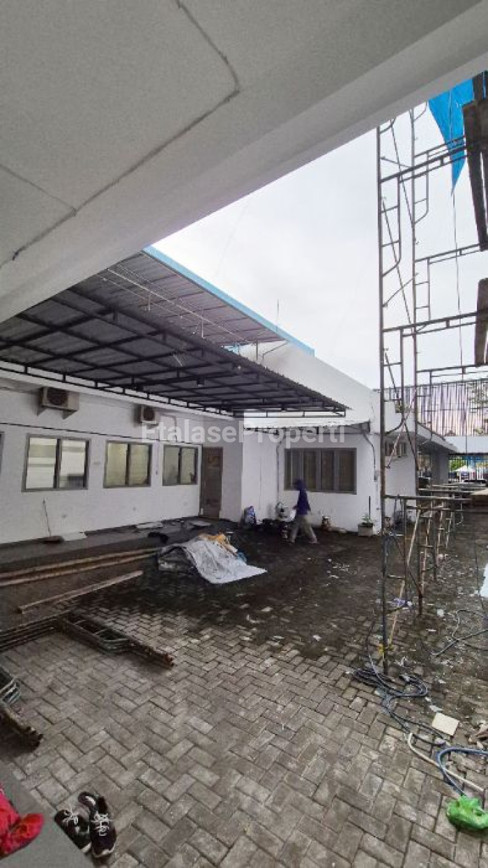 Foto properti Disewakan Tempat Usaha Raya Ambengan Lokasi Strategis 3
