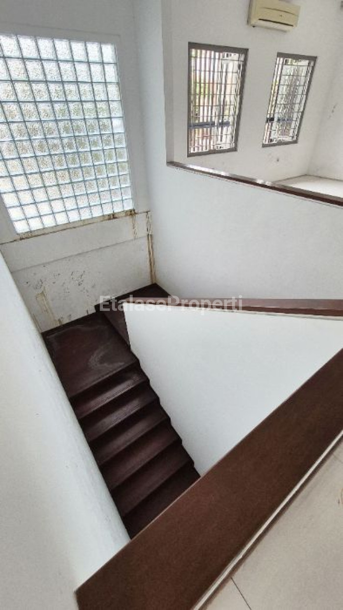 Foto properti Disewakan Tempat Usaha Raya Ambengan Lokasi Strategis 6