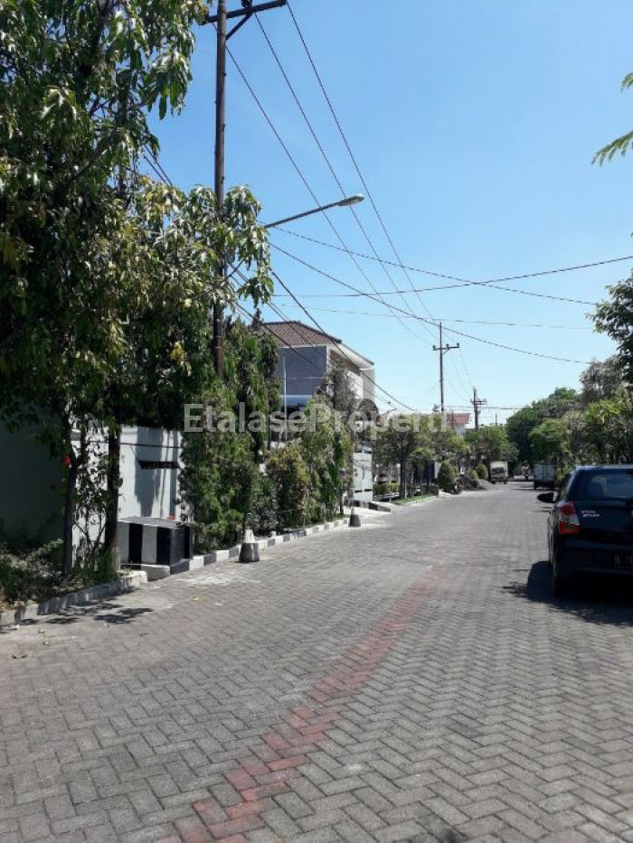 Foto properti Dijual Rumah Manyar Kartika Siap Huni 2