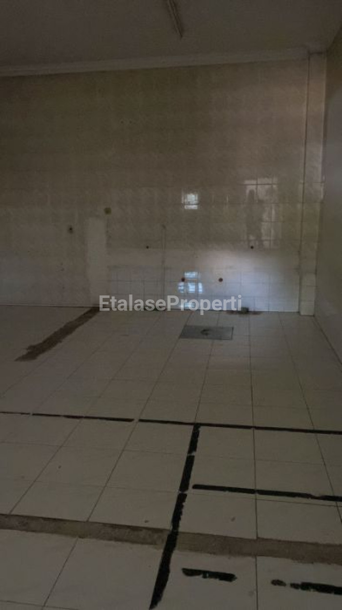 Foto properti Disewakan Tempat Usaha Raya Kenjeran Cocok Untuk Kantor Klinik 3