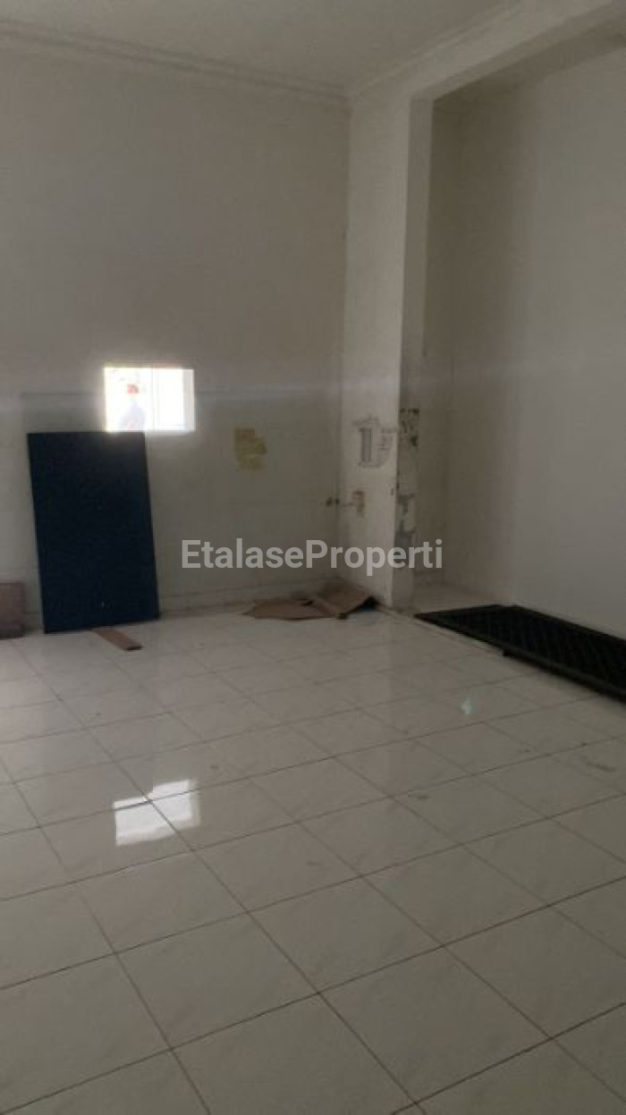 Foto properti Disewakan Tempat Usaha Raya Kenjeran Cocok Untuk Kantor Klinik 4