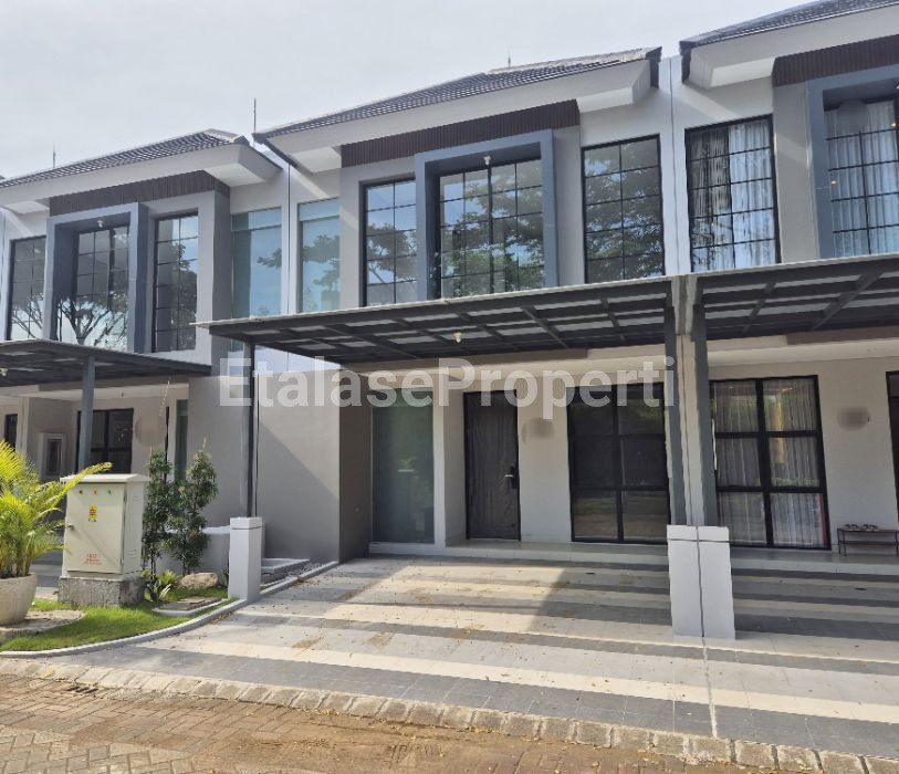 Foto properti Dijual Rumah Cantik Di Grand Island Pakuwon City 1