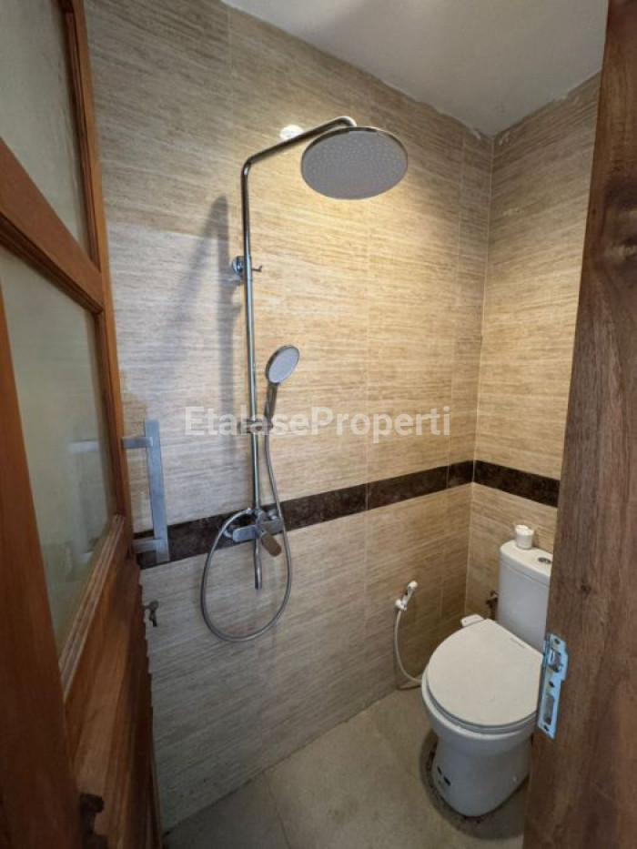 Foto properti Rumah Mewah FLORAYA Margorejo Pojok Siap Huni 5