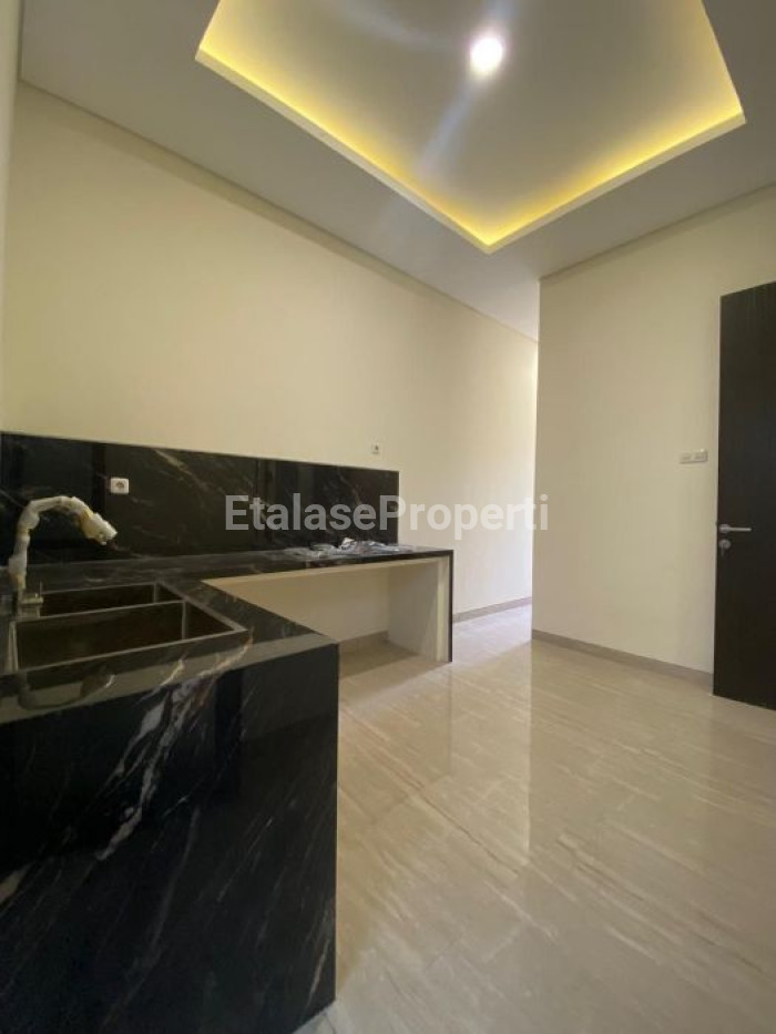 Foto properti Rumah Baru Lebar 10 Di Citraland Cluster International Village 5