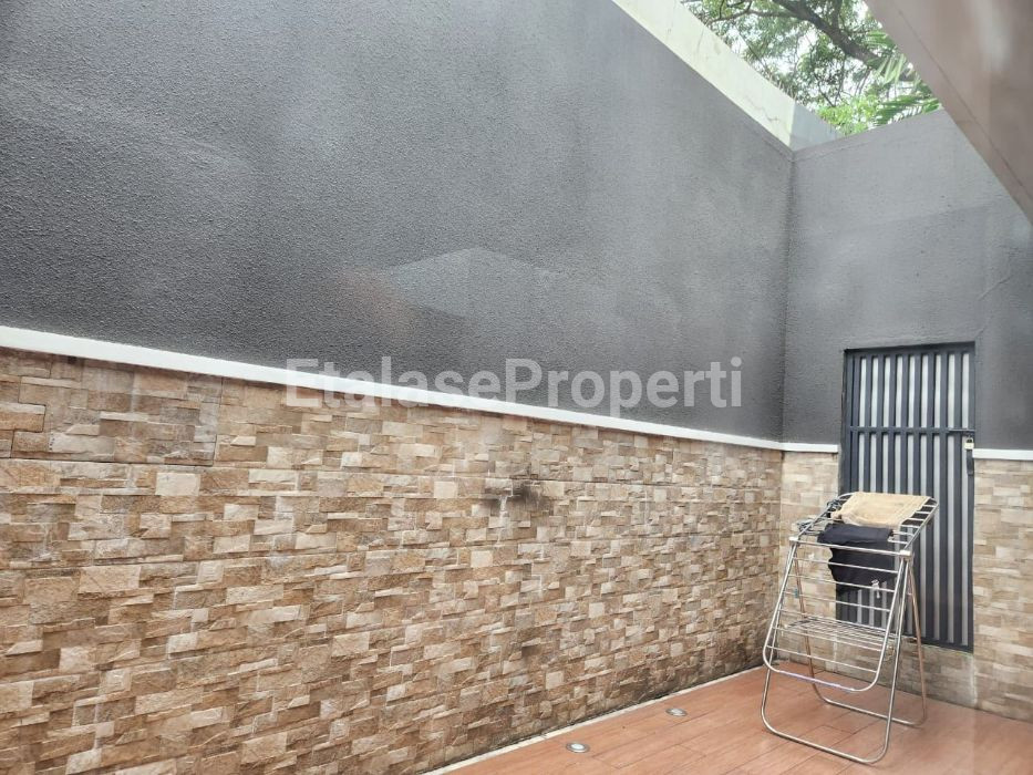 Foto properti Jual Cepat Rumah Di Crystal Golf Citraland Utama Lokasi Depan Dekat Patung Merlion 6