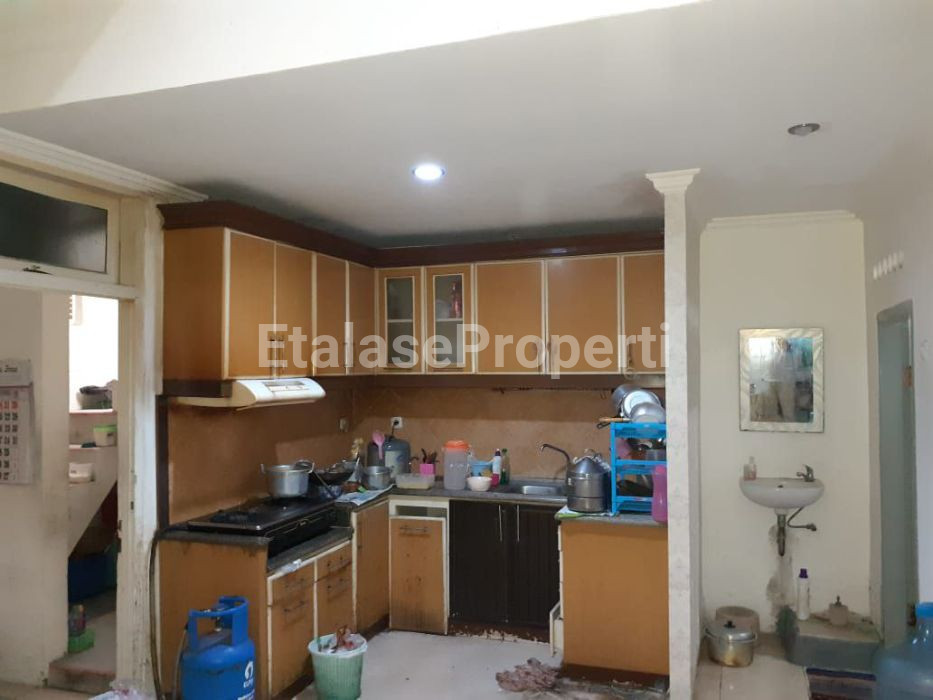 Foto properti Rumah 8 Kamar Dekat Ubaya Tenggilis Bisa Jadi Kos2 An Kamar Banyak, Lokasi Dekat Panjang Jiwo 5