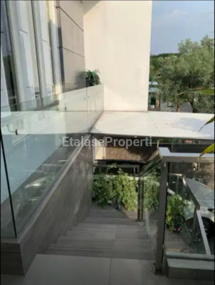 Foto properti Dijual Cepat Rumah Siap Huni Di Kertajaya Indah Regency 8
