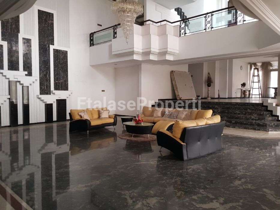 Foto properti *PRIME LOCATION!! Komersial Terbaik!! Dijual / Disewakan Rumah Sebelah Galaxy Mall 3* 2