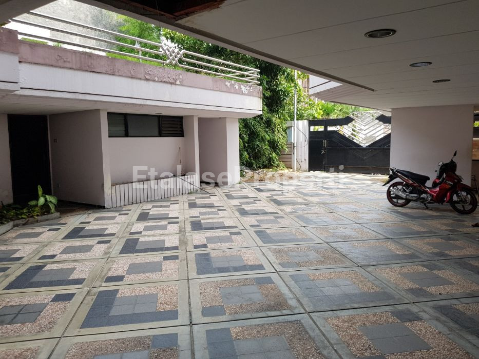 Foto properti *PRIME LOCATION!! Komersial Terbaik!! Dijual / Disewakan Rumah Sebelah Galaxy Mall 3* 10