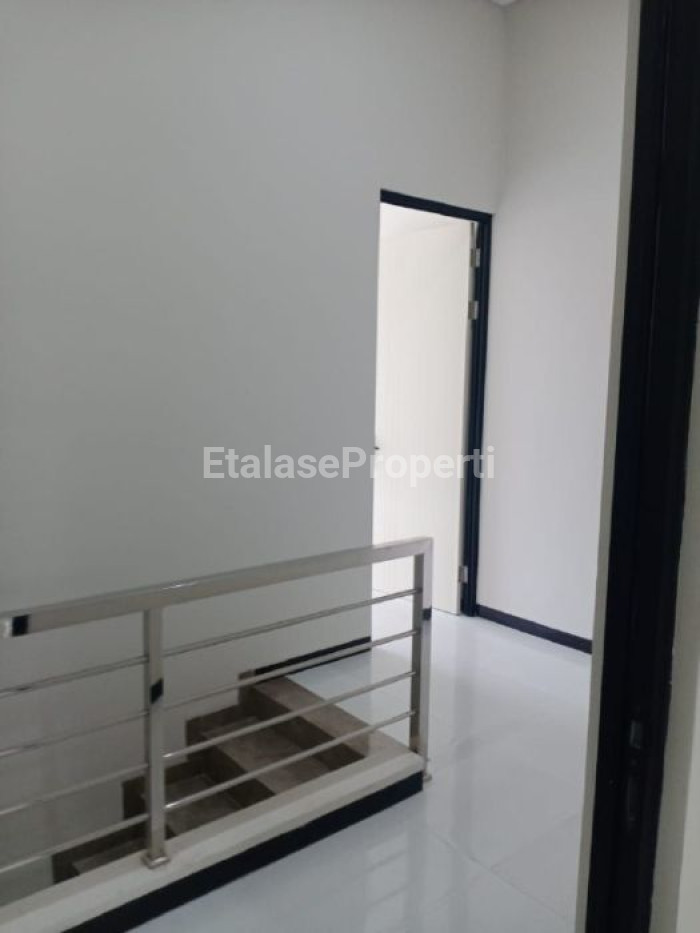Foto properti DI JUAL 2 UNIT RUMAH BARU SIAP HUNI TENGGILIS MEJOYO 3