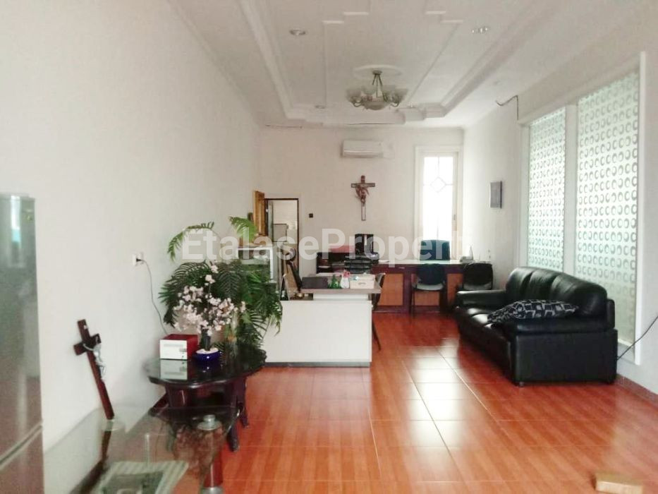 Foto properti Dijual Rumah 2 Lantai Di Perum Mulyosari Mas Siap Huni 1