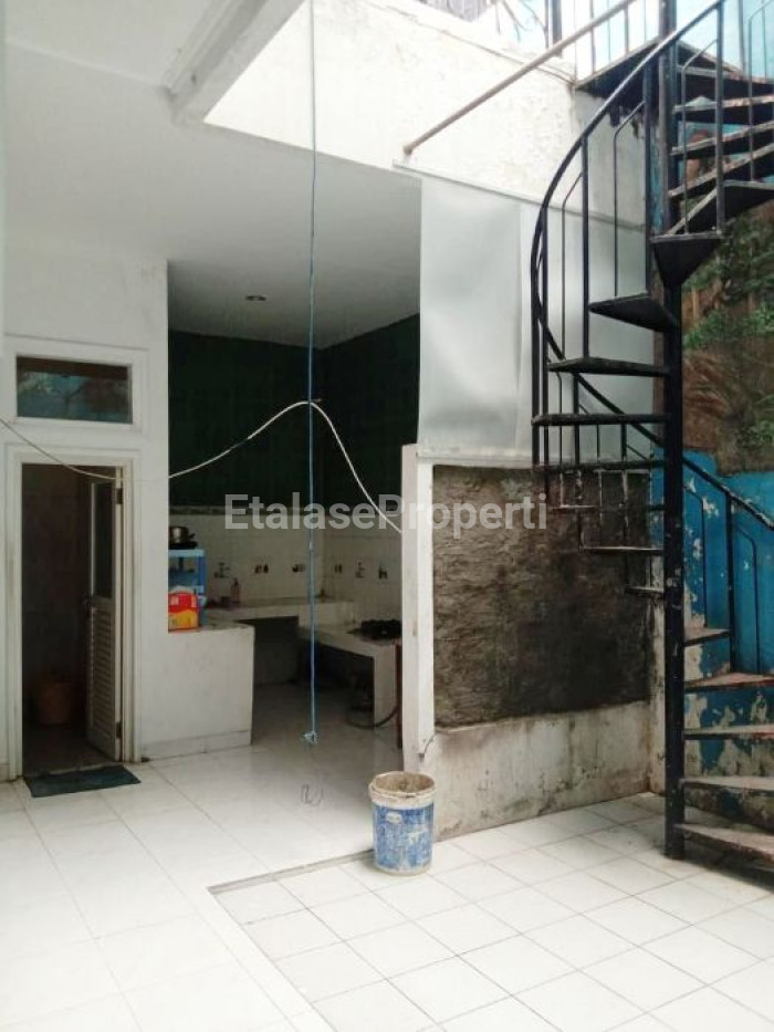 Foto properti Dijual Rumah 2 Lantai Di Perum Mulyosari Mas Siap Huni 7