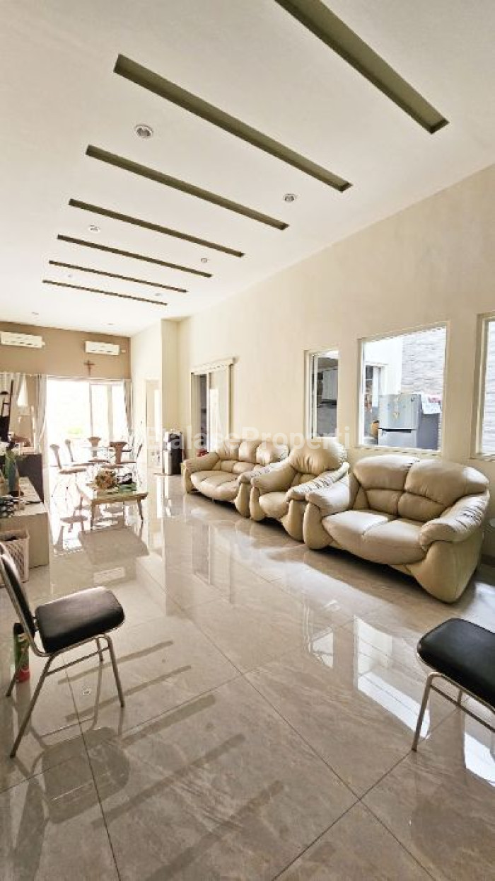 Foto properti Rumah Cantik Manyar Jaya Full Furnished Siap Huni 2