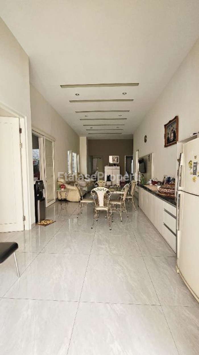 Foto properti Rumah Cantik Manyar Jaya Full Furnished Siap Huni 6