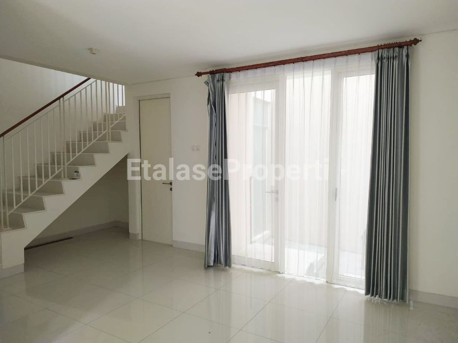Foto properti Jual Rumah Zimbali Costa Grand Island Pakuwon City Minimalis 4
