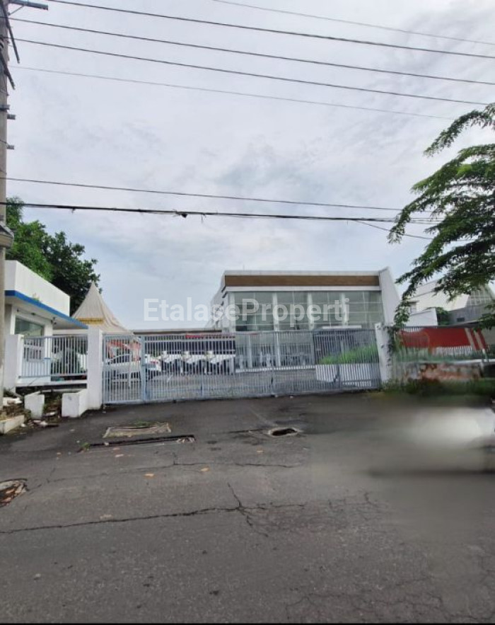 Foto properti Disewakan :  Showroom Di Raya Menganti Lidah Kulon 1