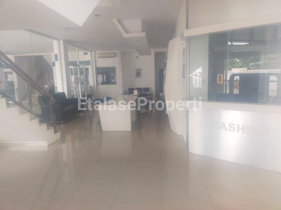 Foto properti Disewakan :  Showroom Di Raya Menganti Lidah Kulon 5