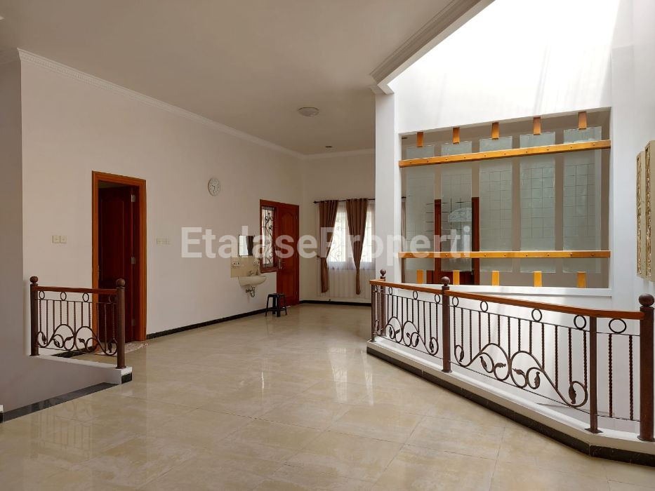 Foto properti Dijual Rumah Cantik Siap Huni Di Araya Tahap 2 3