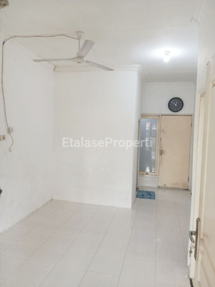 Foto properti Dijual Rumah Puri Gunung Anyar Regency Siap Huni 2 Lantai 4