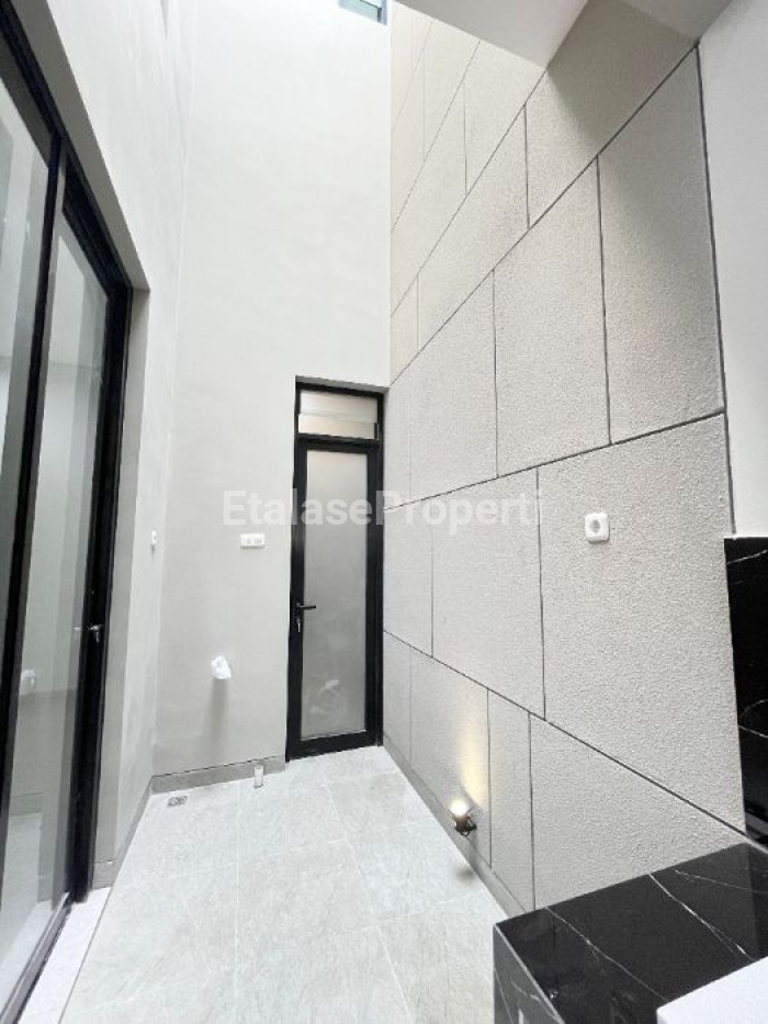 Foto properti Rumah Di Nirwana Eksekutif Blok BB Baru Gress Bagus Siap Huni 8