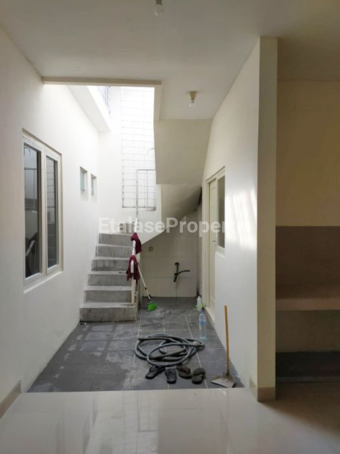 Foto properti Disewakan Rumah Di Nirwana Eksekutif Bersih Baru Renov 7