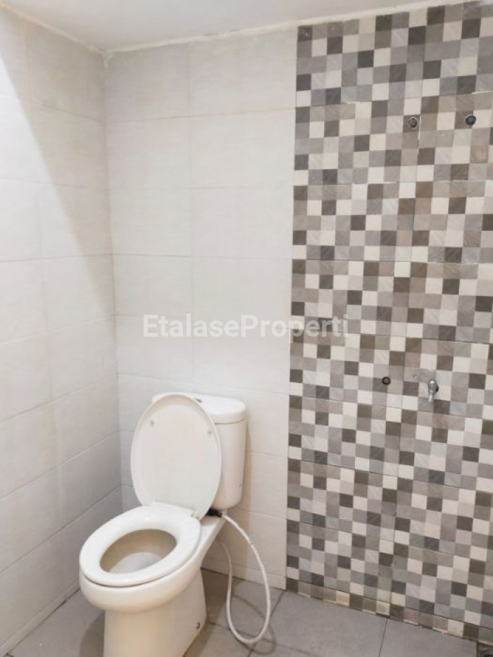 Foto properti Disewakan Rumah Di Nirwana Eksekutif Bersih Baru Renov 8
