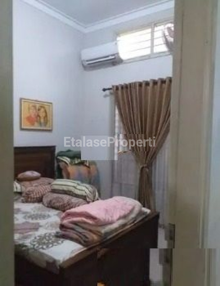 Foto properti Dijual Rumah Minimalis Siap Huni Central Park Gununganyar 3
