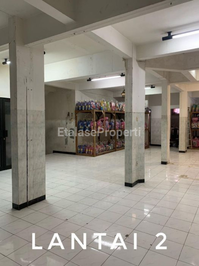 Foto properti Raya Dupak Ruko 3 Lantai Strategis Siap Pakai 2