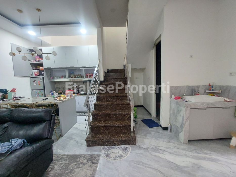 Foto properti *Dijual Rumah Mulyosari Prima Utara* 5