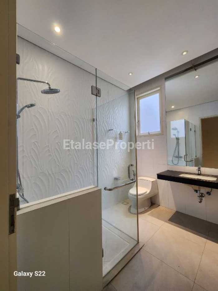 Foto properti Rumah Bagus Minimalis Modern Jemursari Timur Siap Huni 2