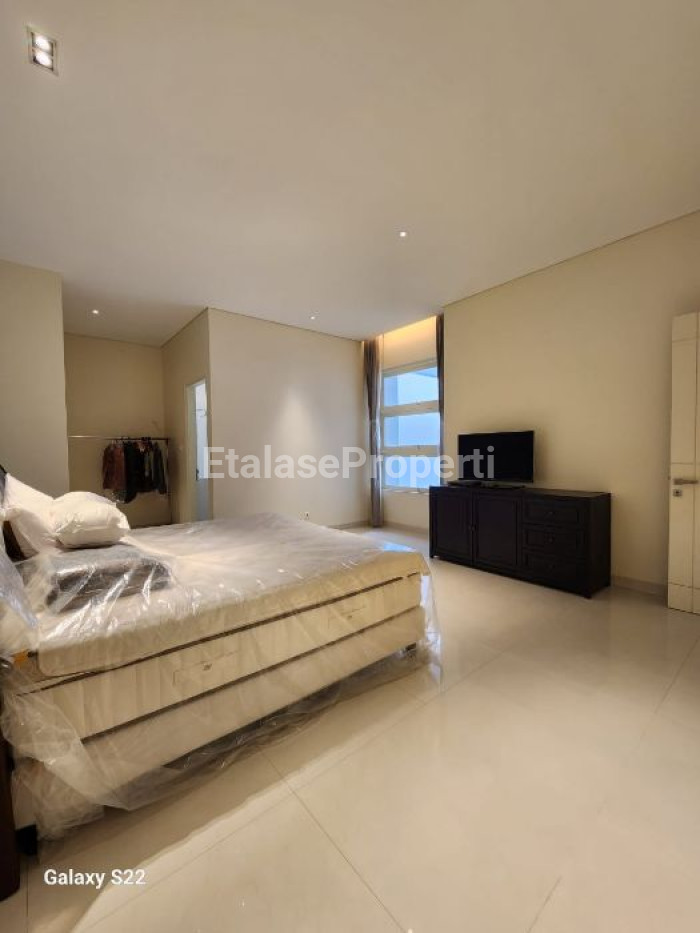 Foto properti Rumah Bagus Minimalis Modern Jemursari Timur Siap Huni 8