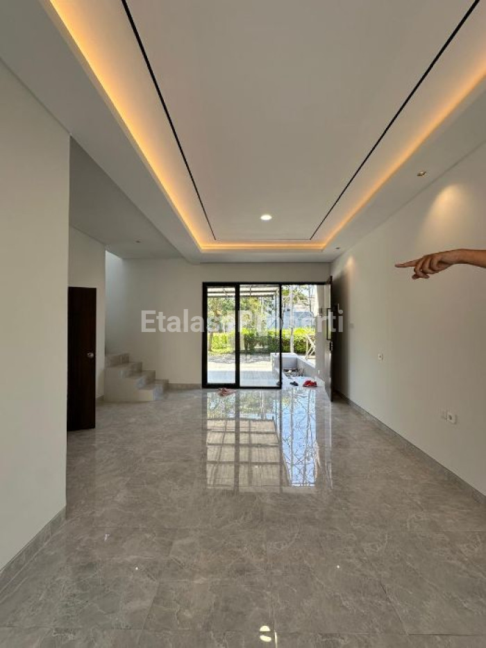 Foto properti *Dijual Rumah Baru Gress, Citraland The Greenlake* 2