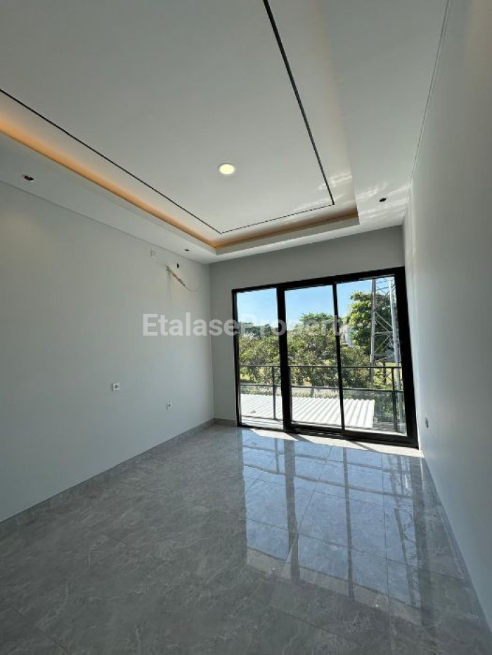 Foto properti *Dijual Rumah Baru Gress, Citraland The Greenlake* 7