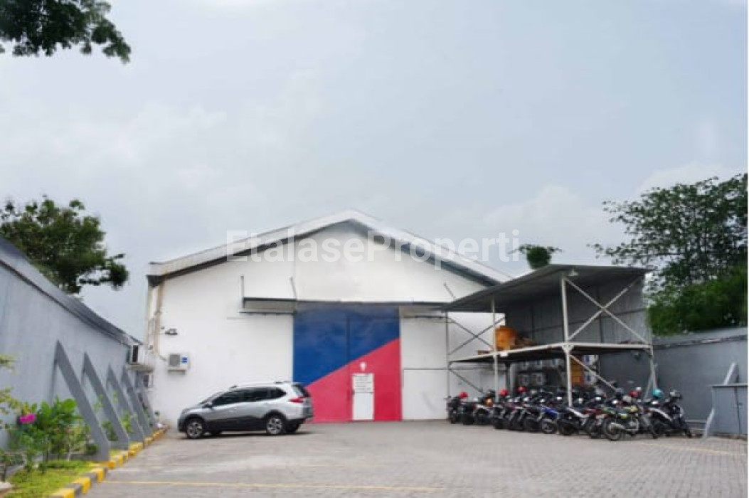 Foto properti Dijual / Disewakan :  Gudang Di Raya Menganti - Surabaya 1