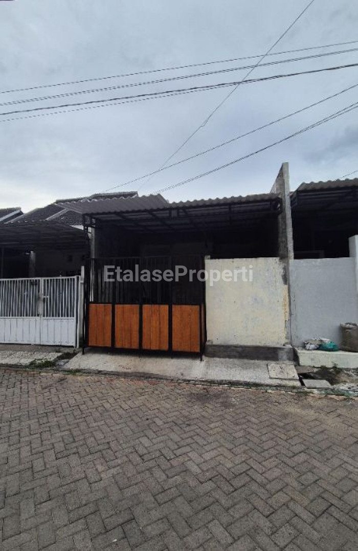 Foto properti Dijual Rumah Di Wonorejo Selatan Harga Under Market 1