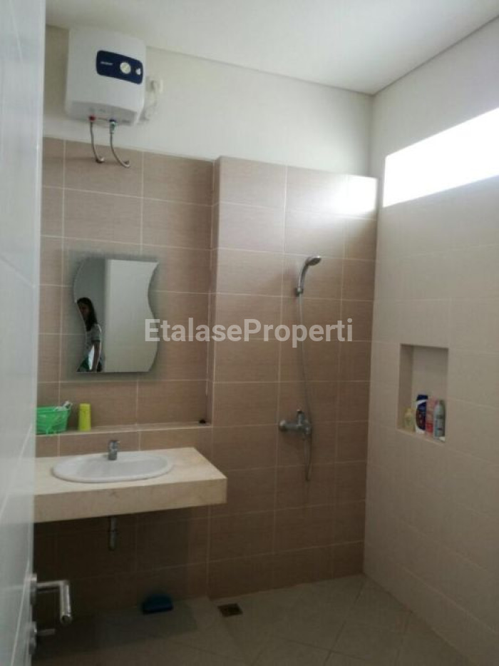 Foto properti Rumah Minimalis Royal Residence, Wiyung Surabaya Barat 3