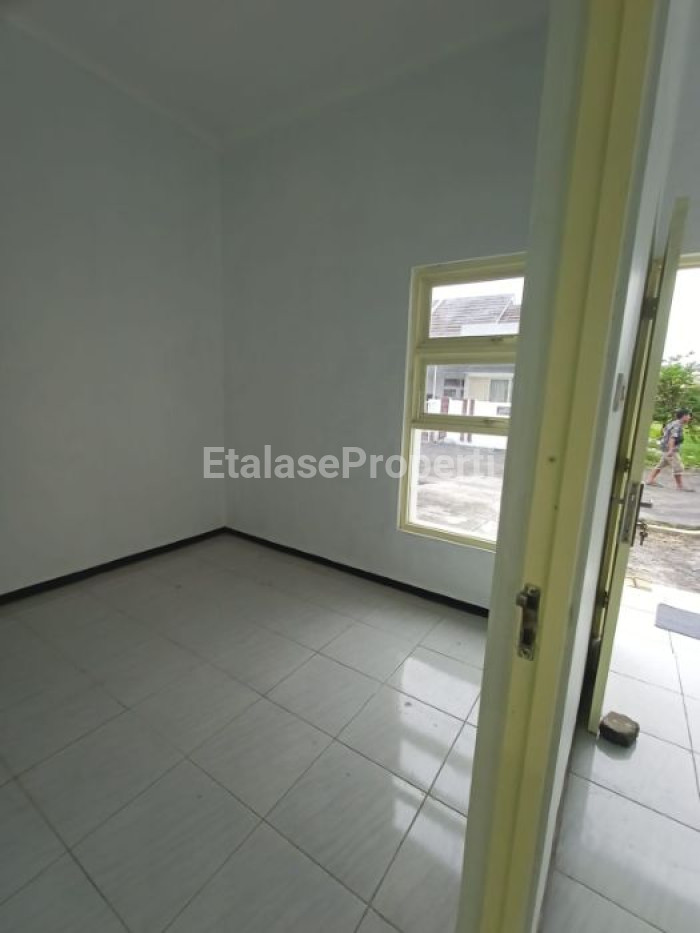 Foto properti Dijual Cepat (BU) Rumah Siap Huni Di Puri Asri Regency, Sidoarjo 9