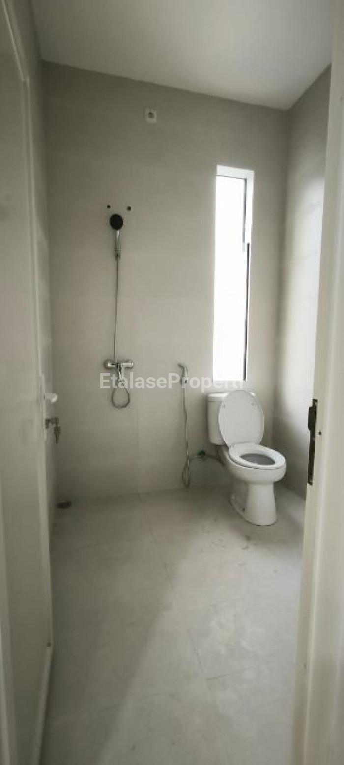Foto properti Dijual Rumah Baru Minimalis Di Virgo 3