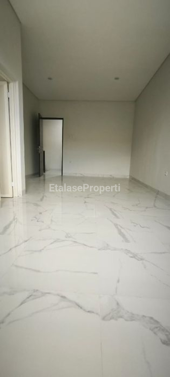 Foto properti Dijual Rumah Baru Minimalis Di Virgo 7