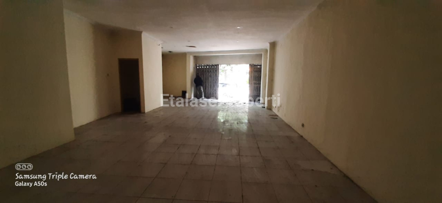 Foto properti Disewakan Bangunan Komersial 1lantai MAYJEN SUNGKONO  Surabaya Barat 3