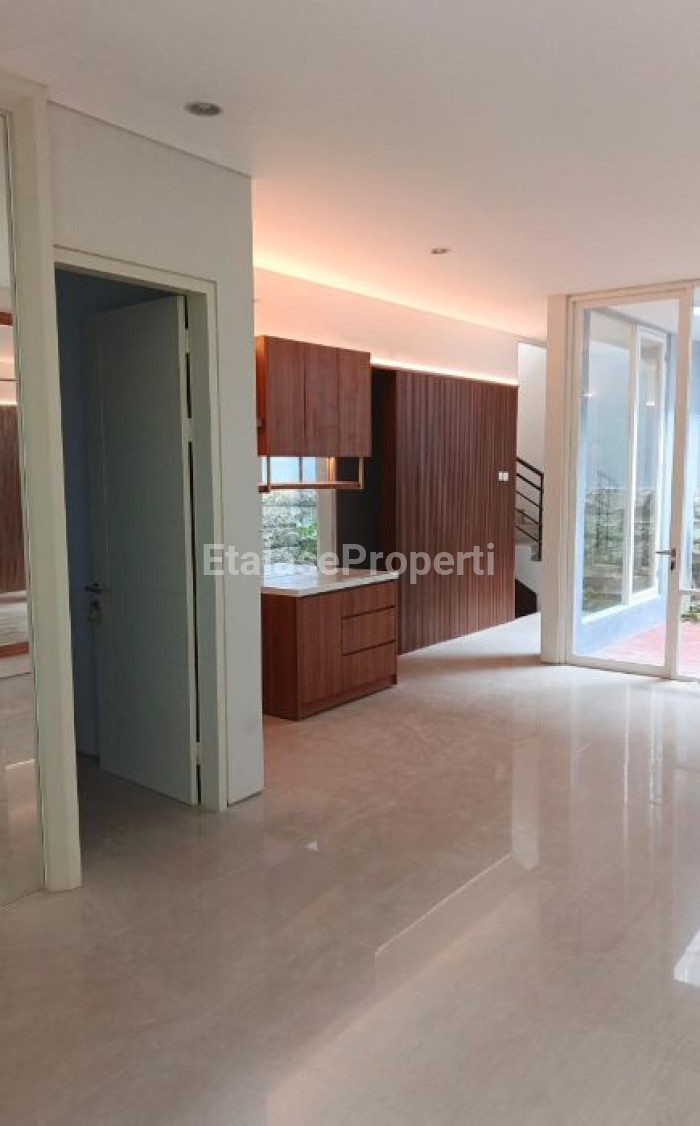 Foto properti DIJUAL RUMAH ROYAL RESIDENCE  Cluster Favorit BLEINHEIM 6