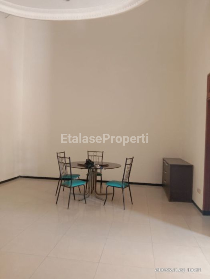 Foto properti Disewakan Rumah Villa Valencia Pakuwon Siap Huni 3