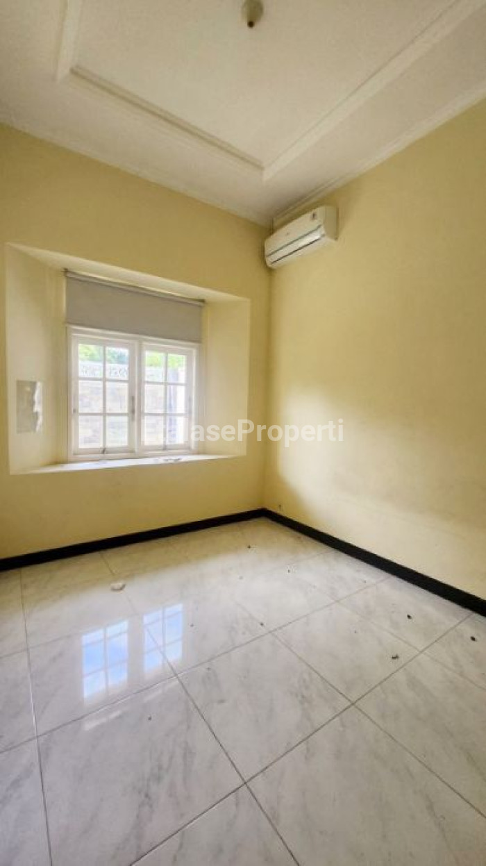 Foto properti Disewakan Rumah Di Dharmahusada Siap Huni Terawat 4