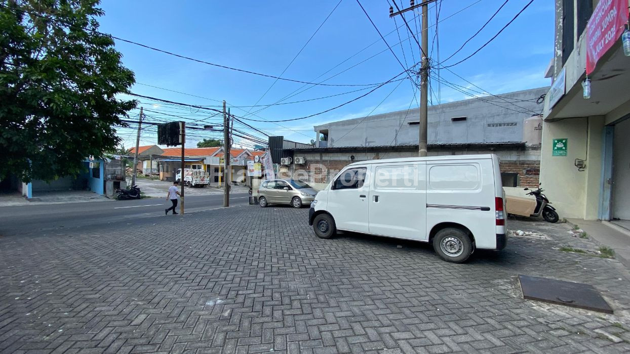 Foto properti Dijual Ruko Di Raya Lontar Dekat Citraland Siap Pakai 3