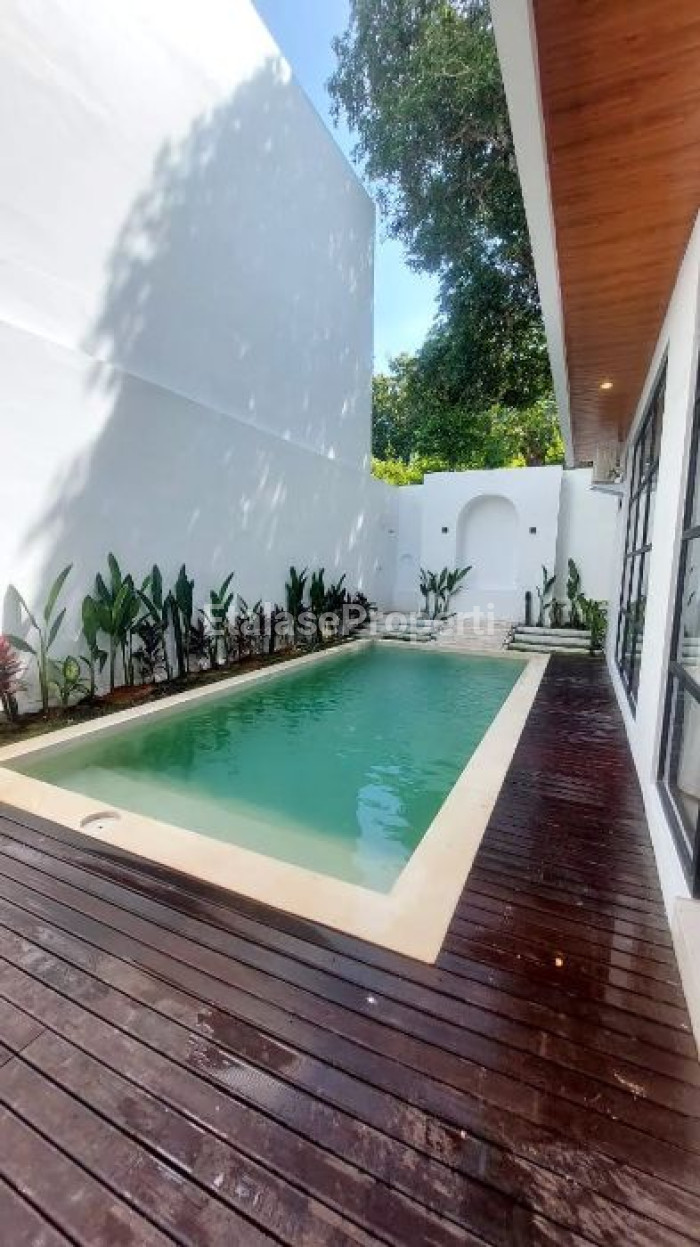 Foto properti New Villa For Rent Pantai Balangan Jimbaran Bali Furnished 1